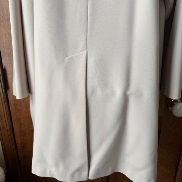 Saks Fifth Avenue Ivory Coat Size 3X - Picture 10 of 12